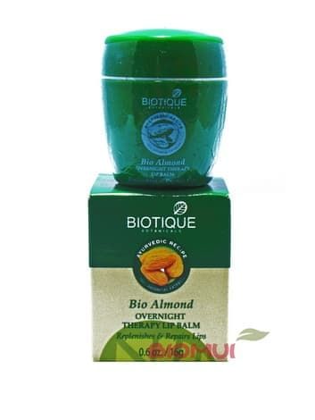 Восстанавливающий бальзам для губ с миндалем 