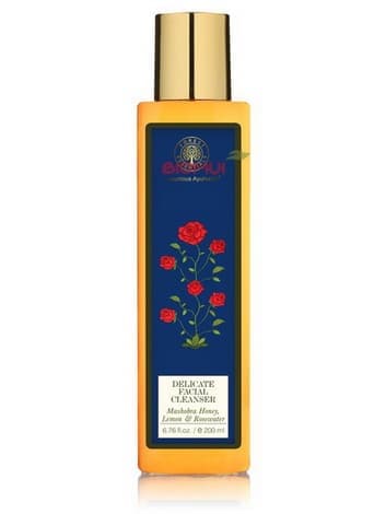 Деликатное очищающее средство с медом, лимоном и розовой водой 